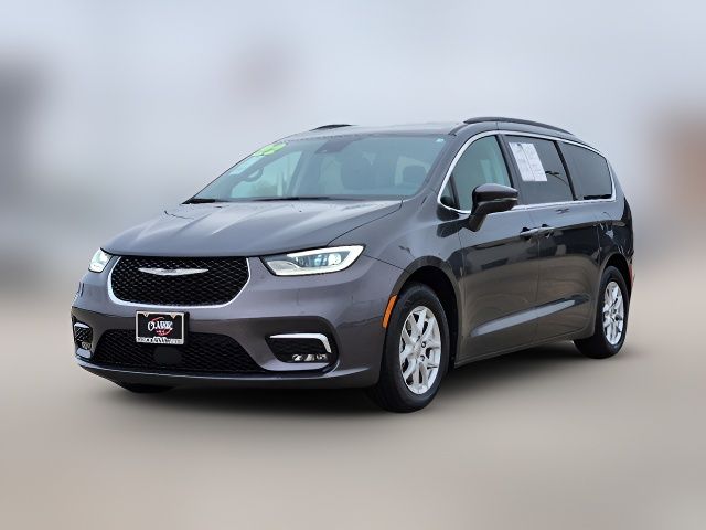 2022 Chrysler Pacifica Touring-L