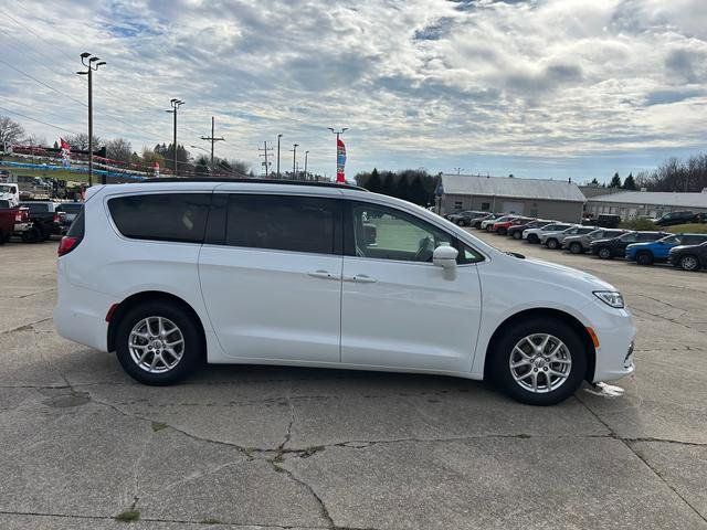 2022 Chrysler Pacifica Touring-L