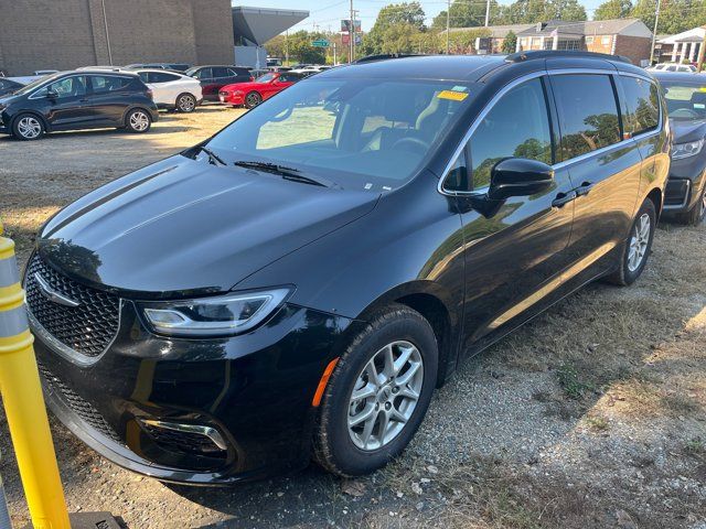 2022 Chrysler Pacifica Touring-L