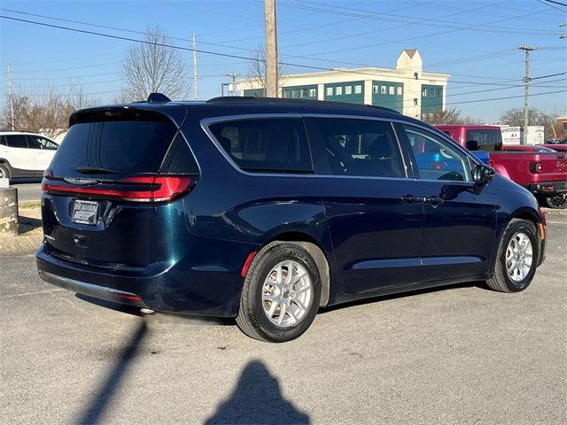 2022 Chrysler Pacifica Touring-L