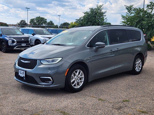 2022 Chrysler Pacifica Touring-L