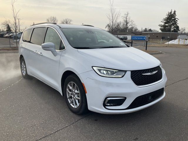 2022 Chrysler Pacifica Touring-L