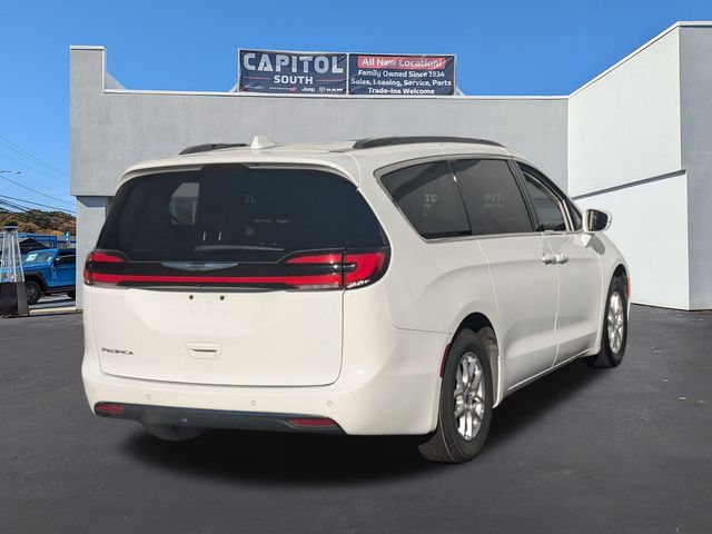 2022 Chrysler Pacifica Touring-L