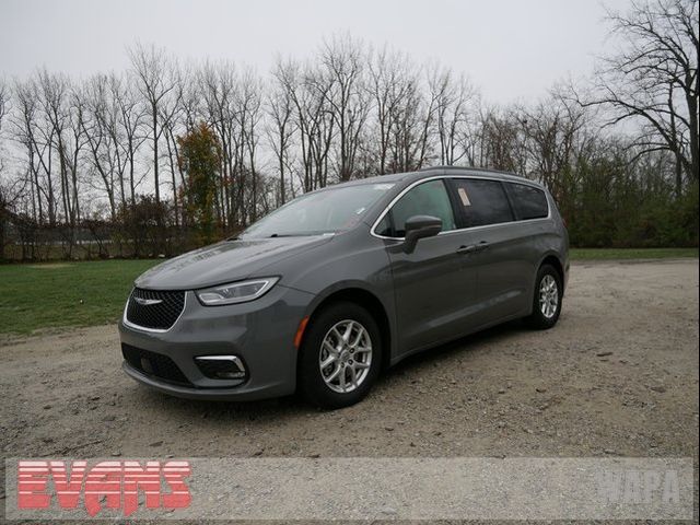 2022 Chrysler Pacifica Touring-L