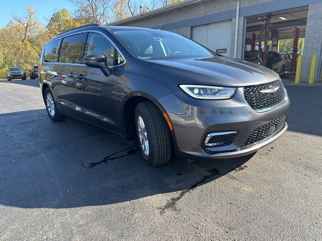 2022 Chrysler Pacifica Touring-L