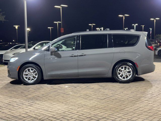 2022 Chrysler Pacifica Touring-L