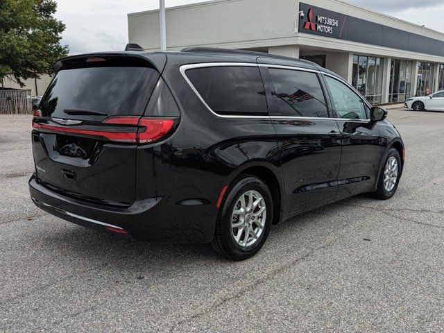 2022 Chrysler Pacifica Touring-L