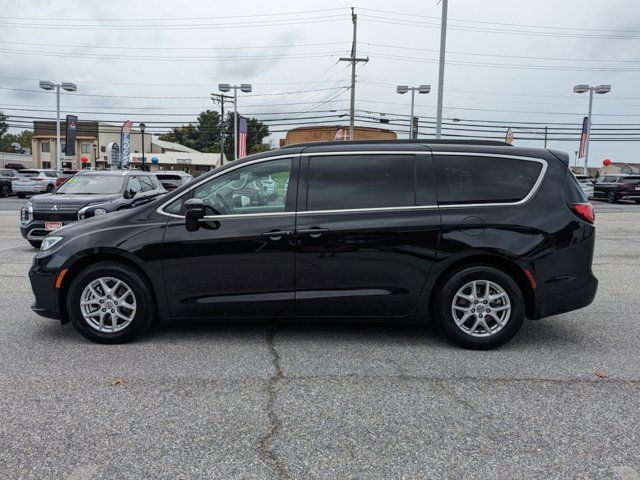 2022 Chrysler Pacifica Touring-L