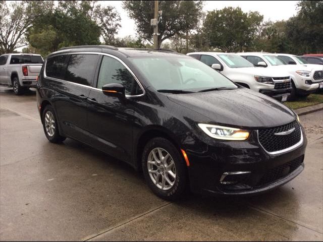 2022 Chrysler Pacifica Touring-L