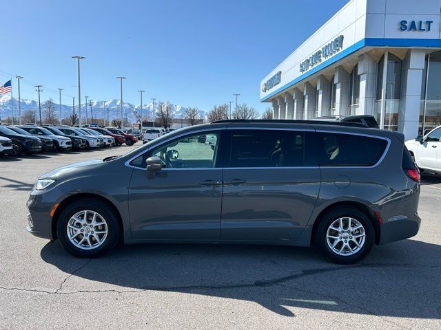 2022 Chrysler Pacifica Touring-L