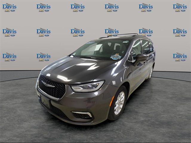 2022 Chrysler Pacifica Touring-L