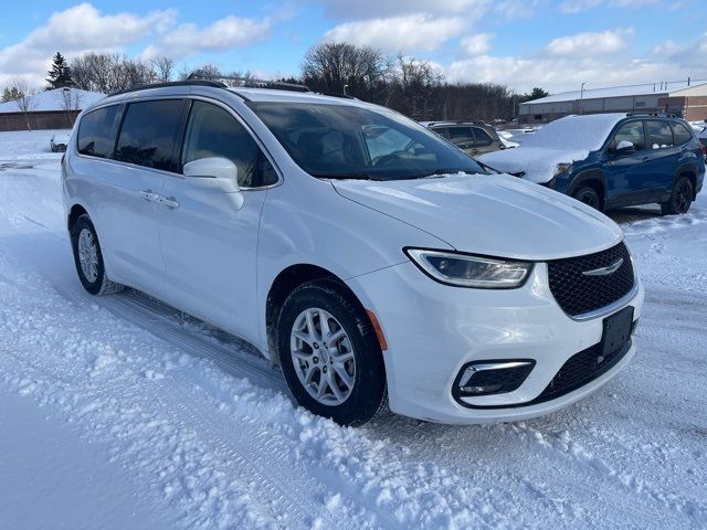 2022 Chrysler Pacifica Touring-L