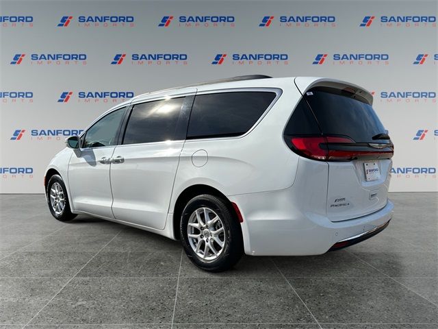 2022 Chrysler Pacifica Touring-L