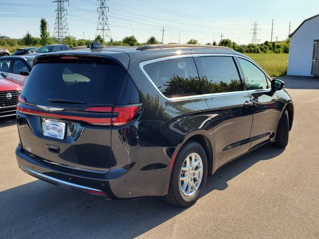 2022 Chrysler Pacifica Touring-L