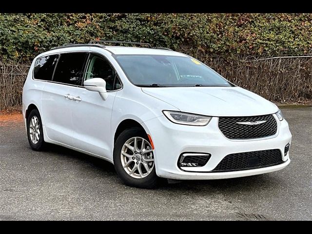 2022 Chrysler Pacifica Touring-L