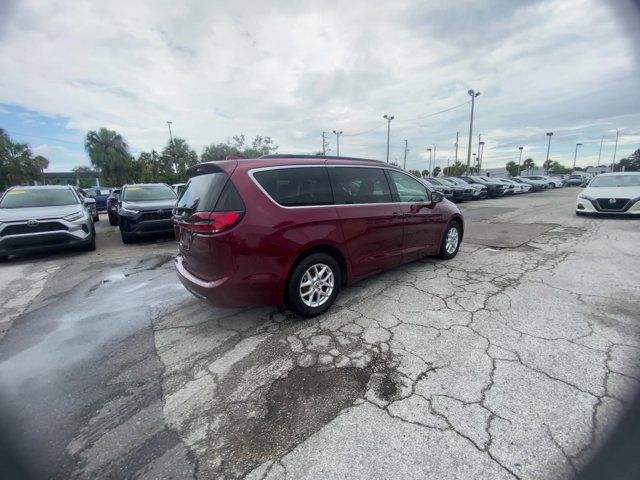 2022 Chrysler Pacifica Touring-L