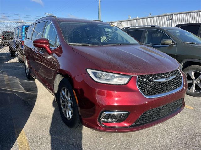 2022 Chrysler Pacifica Touring-L