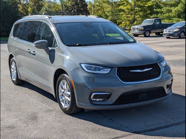 2022 Chrysler Pacifica Touring-L