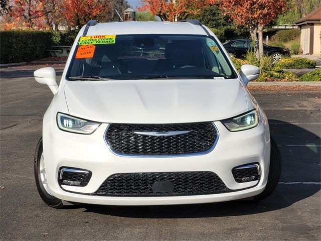 2022 Chrysler Pacifica Touring-L