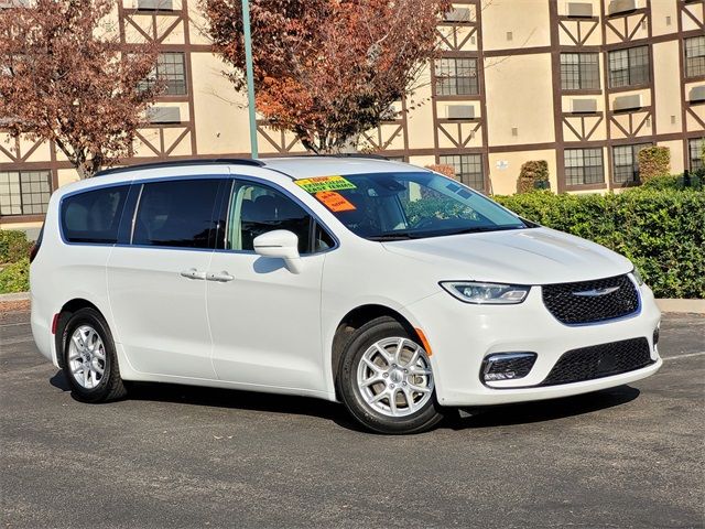 2022 Chrysler Pacifica Touring-L