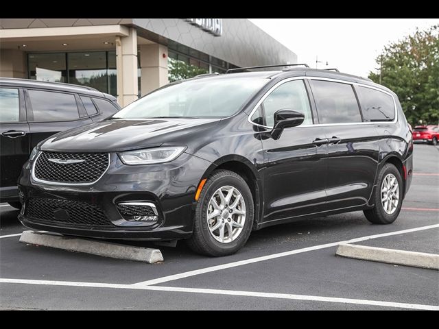 2022 Chrysler Pacifica Touring-L