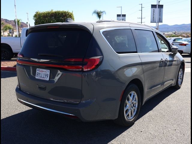 2022 Chrysler Pacifica Touring-L