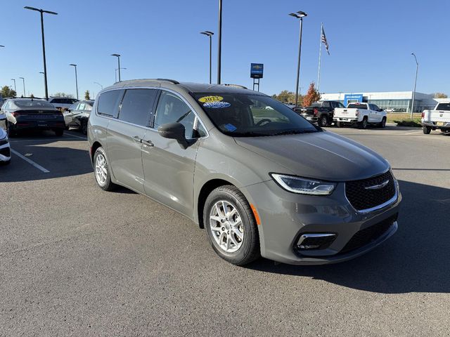 2022 Chrysler Pacifica Touring-L