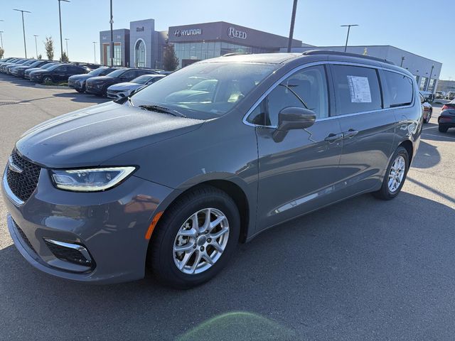 2022 Chrysler Pacifica Touring-L