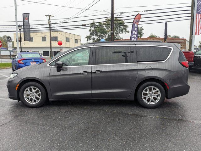 2022 Chrysler Pacifica Touring-L