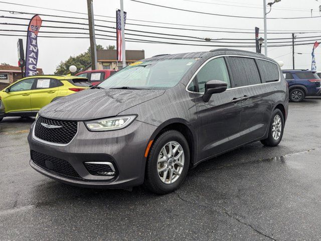 2022 Chrysler Pacifica Touring-L