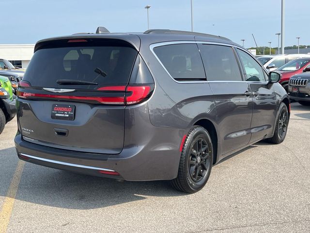 2022 Chrysler Pacifica Touring-L