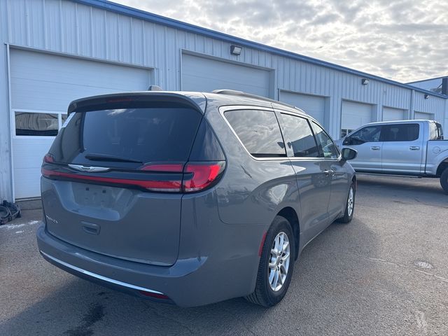 2022 Chrysler Pacifica Touring-L