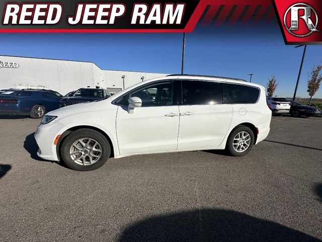 2022 Chrysler Pacifica Touring-L