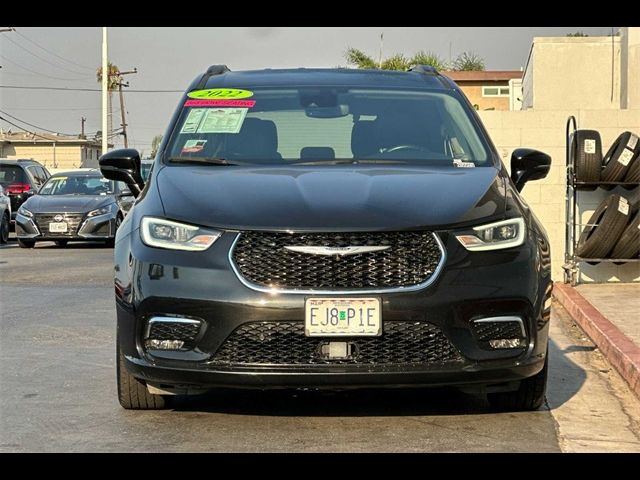 2022 Chrysler Pacifica Touring-L