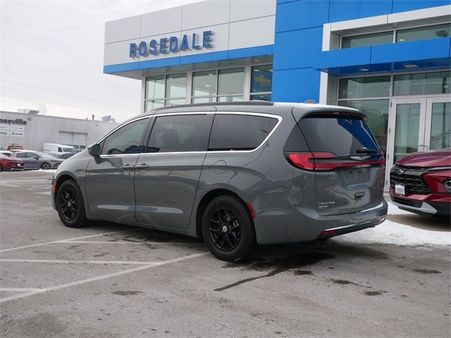 2022 Chrysler Pacifica Touring-L