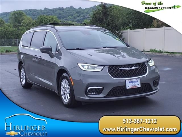 2022 Chrysler Pacifica Touring-L