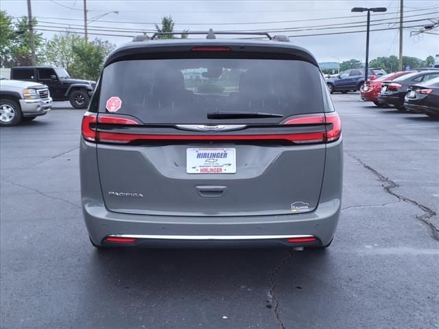 2022 Chrysler Pacifica Touring-L