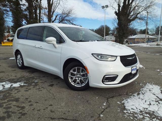 2022 Chrysler Pacifica Touring-L