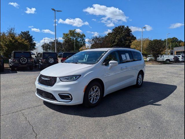 2022 Chrysler Pacifica Touring-L