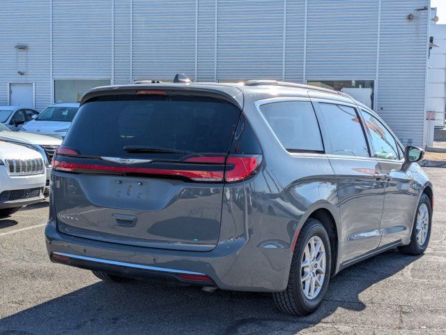 2022 Chrysler Pacifica Touring-L