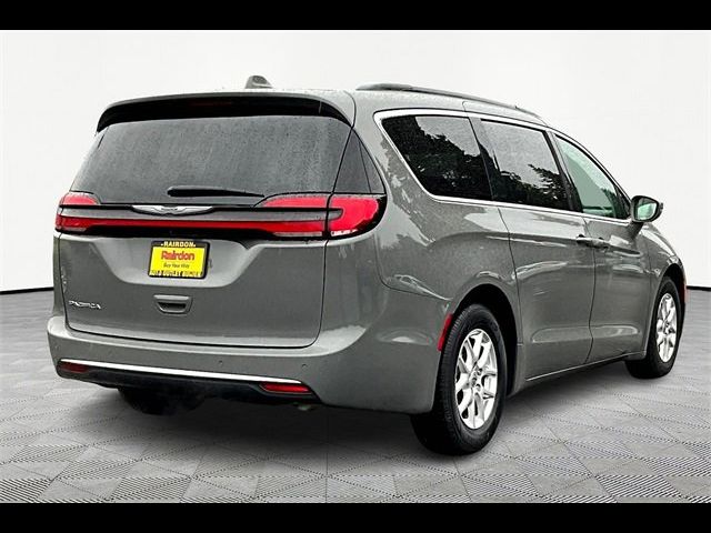 2022 Chrysler Pacifica Touring-L