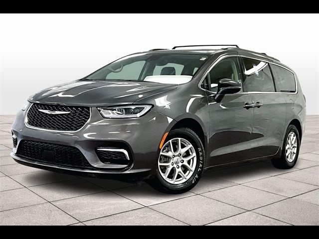 2022 Chrysler Pacifica Touring-L