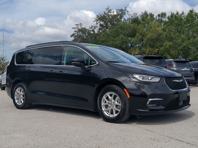 2022 Chrysler Pacifica Touring-L