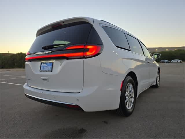 2022 Chrysler Pacifica Touring-L