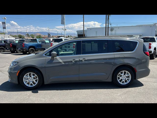 2022 Chrysler Pacifica Touring-L