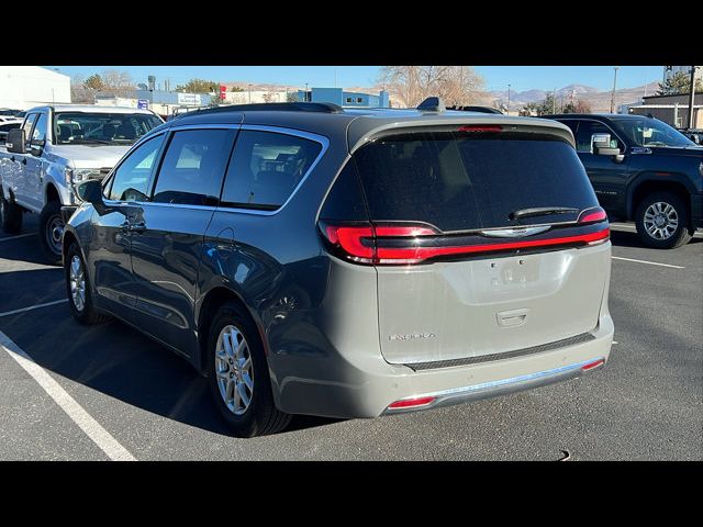 2022 Chrysler Pacifica Touring-L