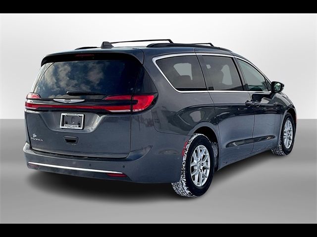 2022 Chrysler Pacifica Touring-L