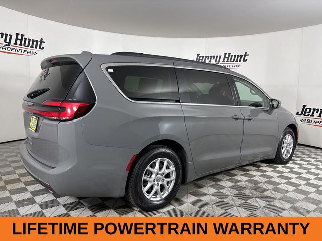 2022 Chrysler Pacifica Touring-L