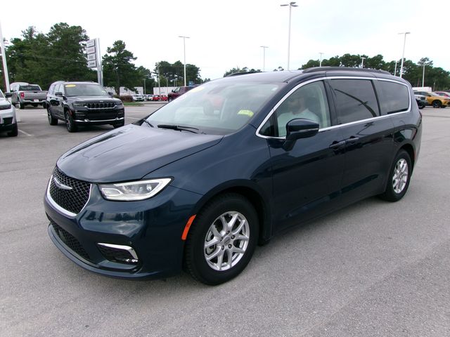 2022 Chrysler Pacifica Touring-L