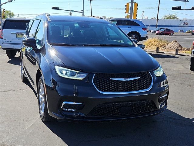 2022 Chrysler Pacifica Touring-L